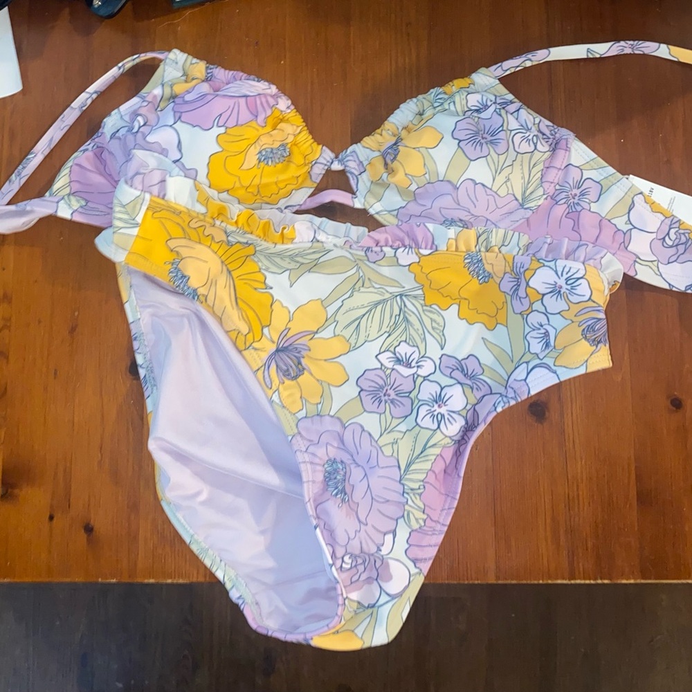 High waisted bikini